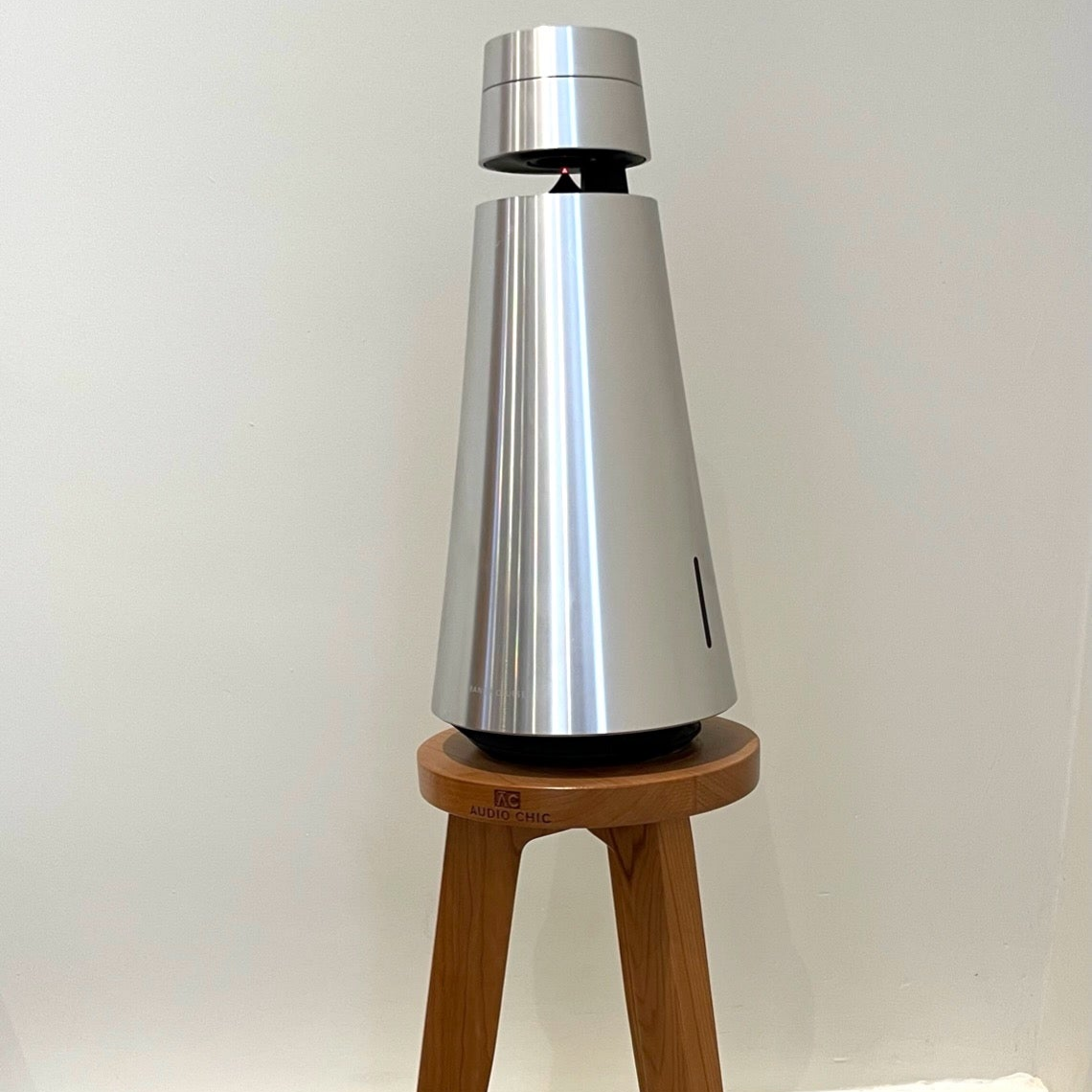 B&O Beosound 1 Speaker Stand 140-900mm (Single) - Shaped Top Plate