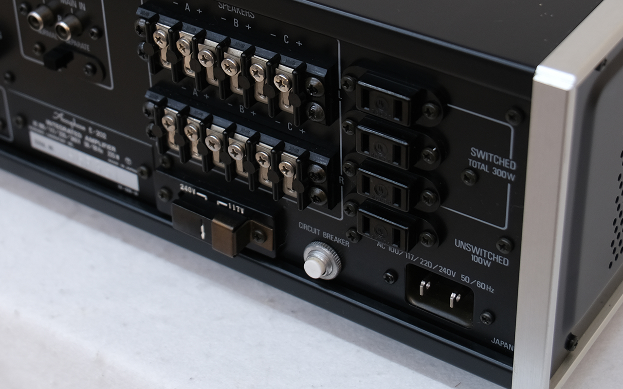 Accuphase（アキュフェーズ） E-202』プリメインアンプ USED◇メーカー