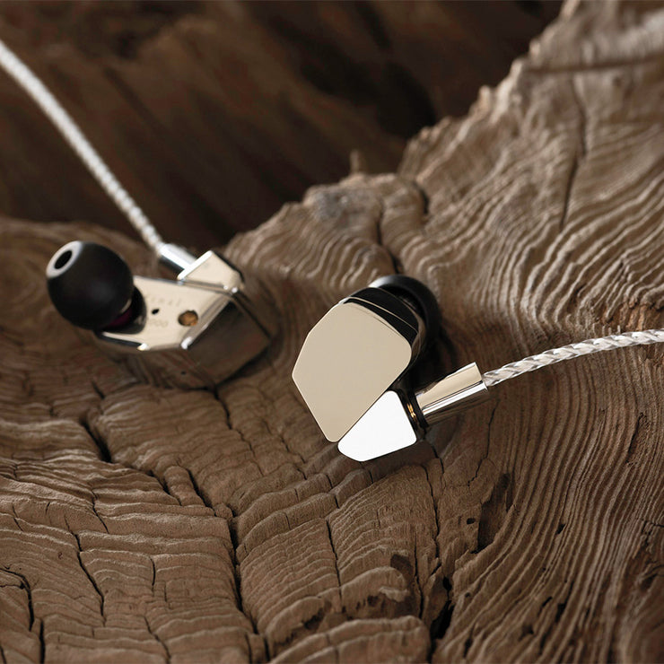 Final Audio A8000 In-Ear Headphones (+free Glow-in-the-Dark tips