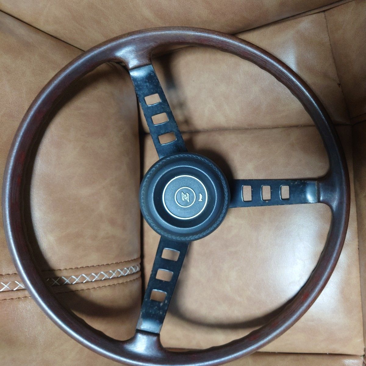 シンディ クロームレディウッドステアリング デコトラ バニング