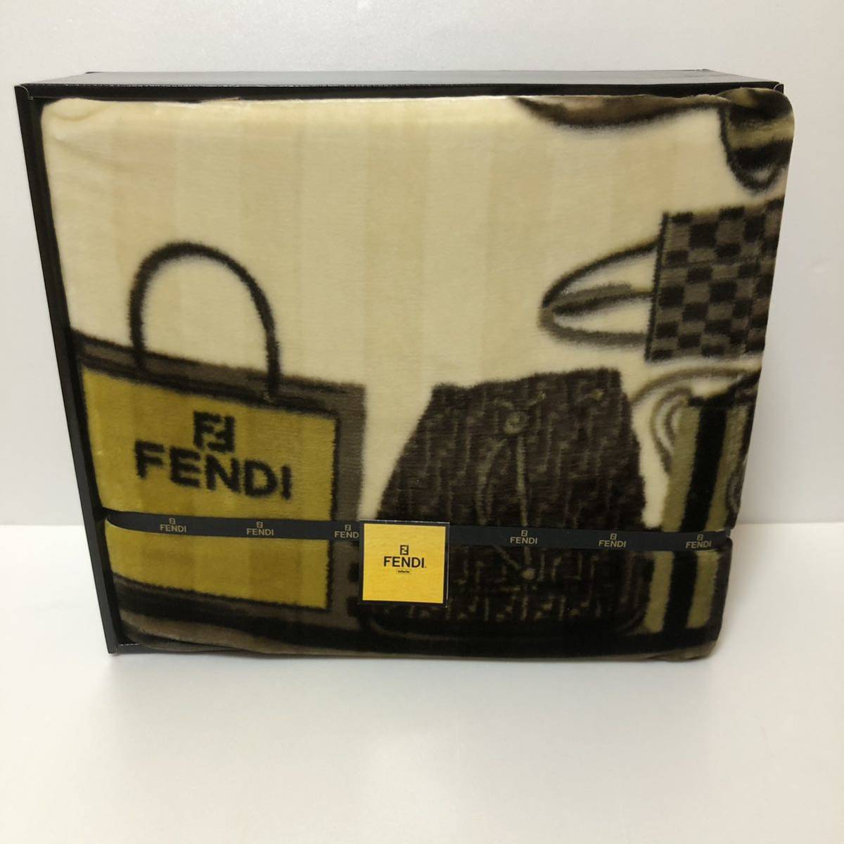 2026年最新】Yahoo!オークション -「#毛布」(フェンディ)の中古品