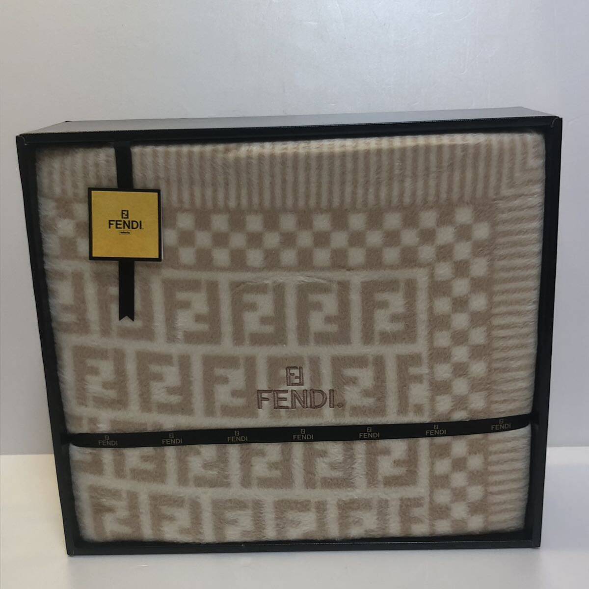 2026年最新】Yahoo!オークション -「#毛布」(フェンディ)の中古品