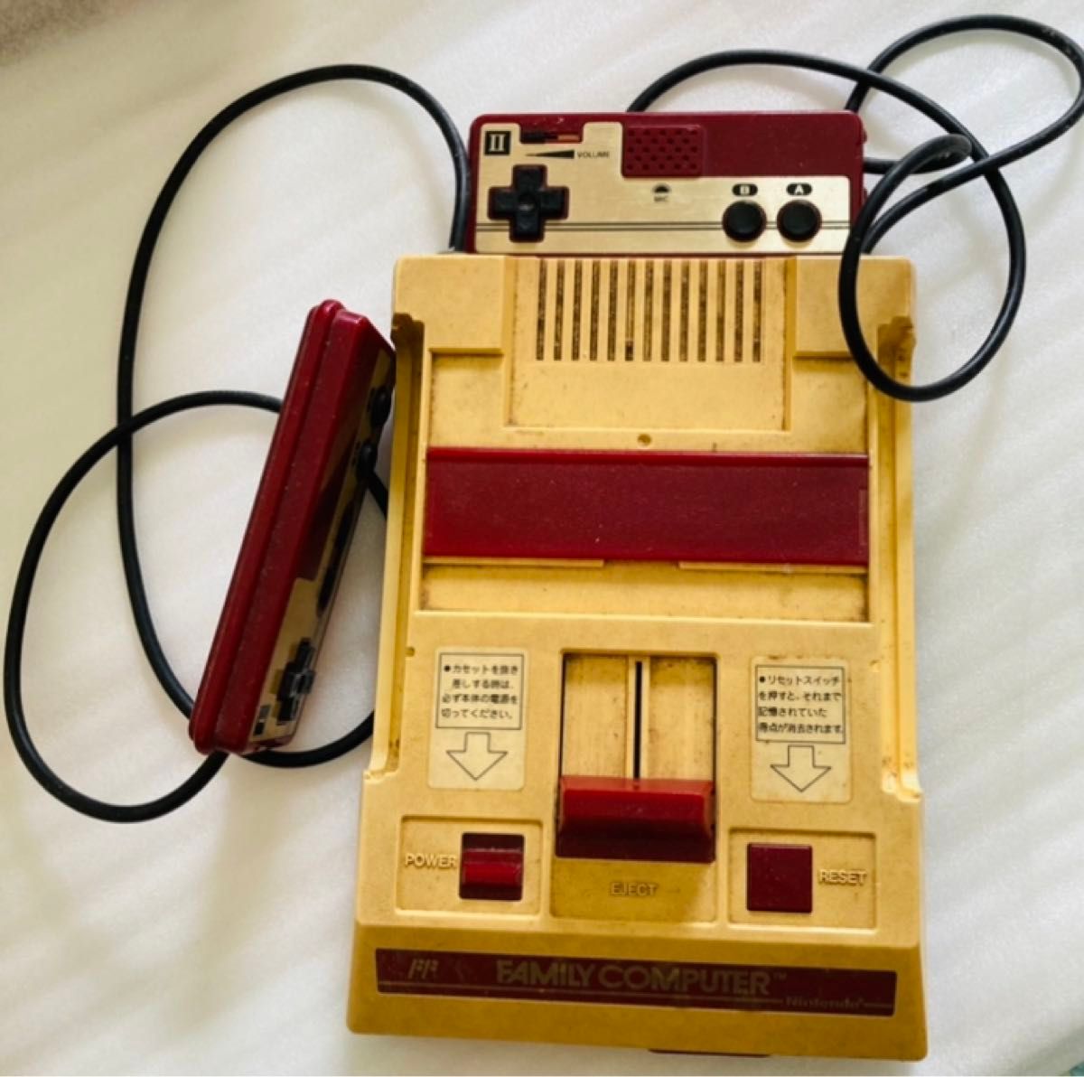 貴重なデッドストック】任天堂 ファミコン 本体 HVC-001ファミリー