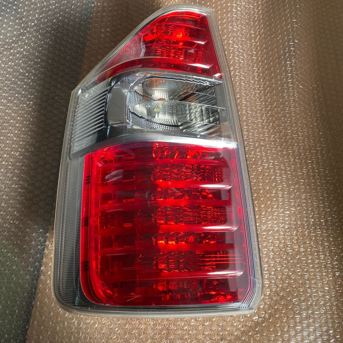 2026年最新】Yahoo!オークション -ノア 70 テールランプ 左の中古品