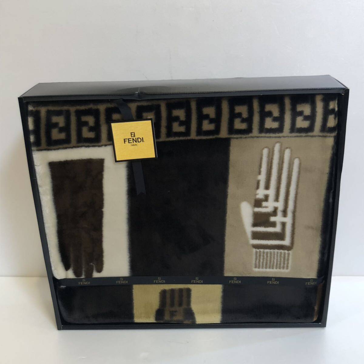 2026年最新】Yahoo!オークション -「#毛布」(フェンディ)の中古品