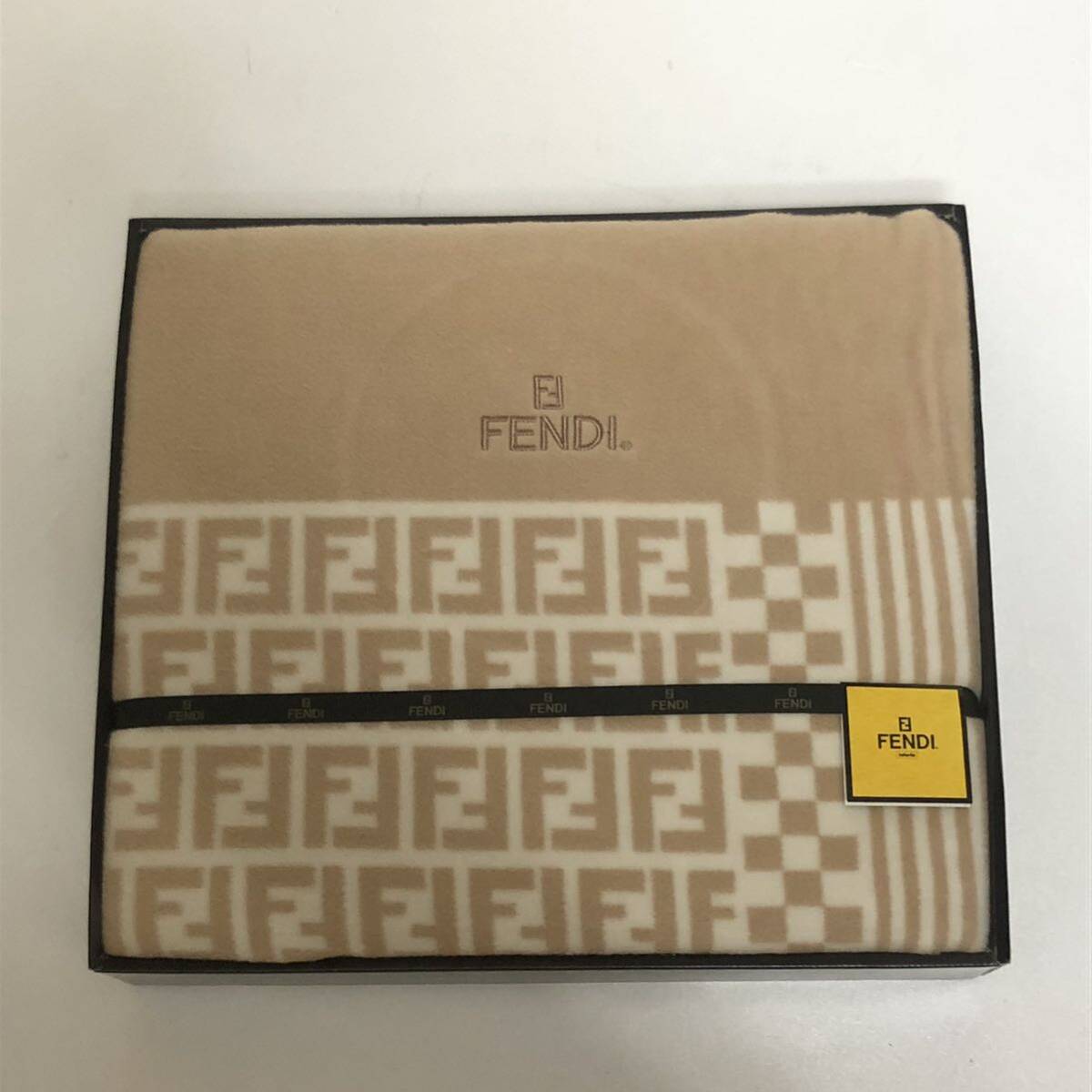 2026年最新】Yahoo!オークション -「#毛布」(フェンディ)の中古品