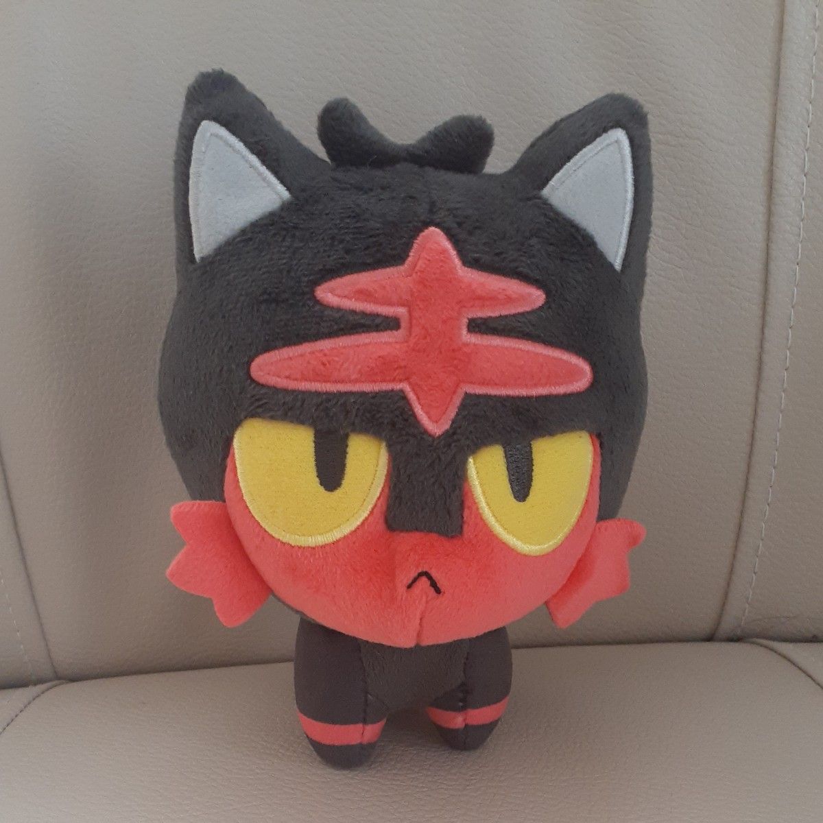 ポケモンセンターオリジナル【ニャビー/ニャヒート】ぬいぐるみ No