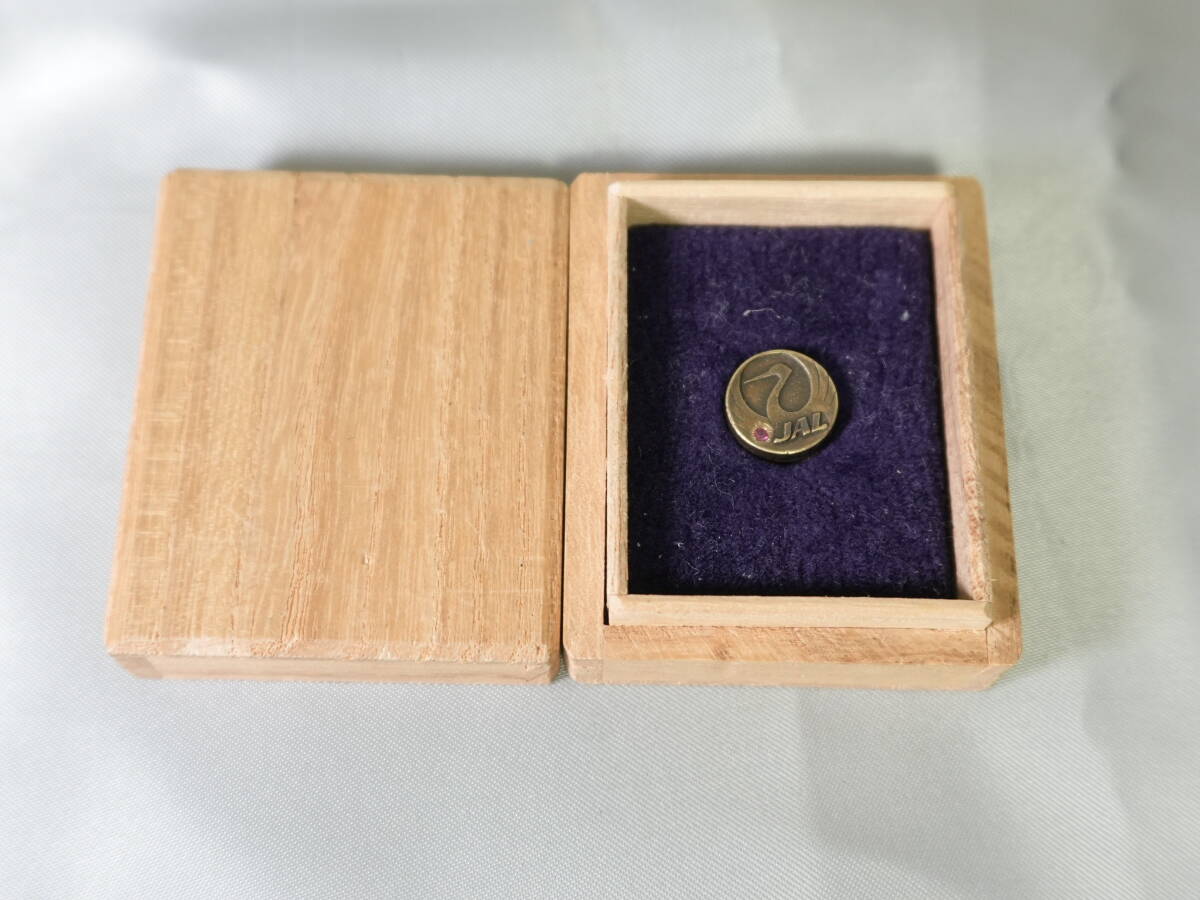 Yahoo!オークション - 「社章」航空関連グッズ (航空機) の落札相場