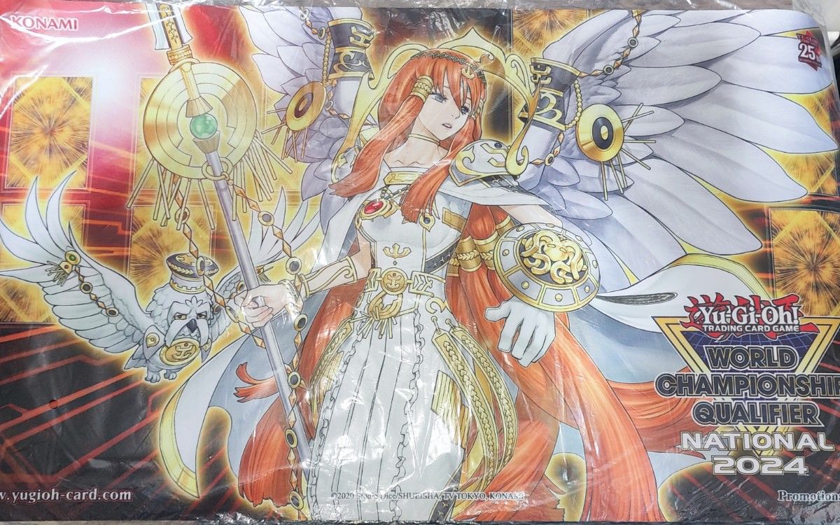 遊戯王 プレイマット ハーフサイズ HERO STRIKE EU 未開封 送料無料 検