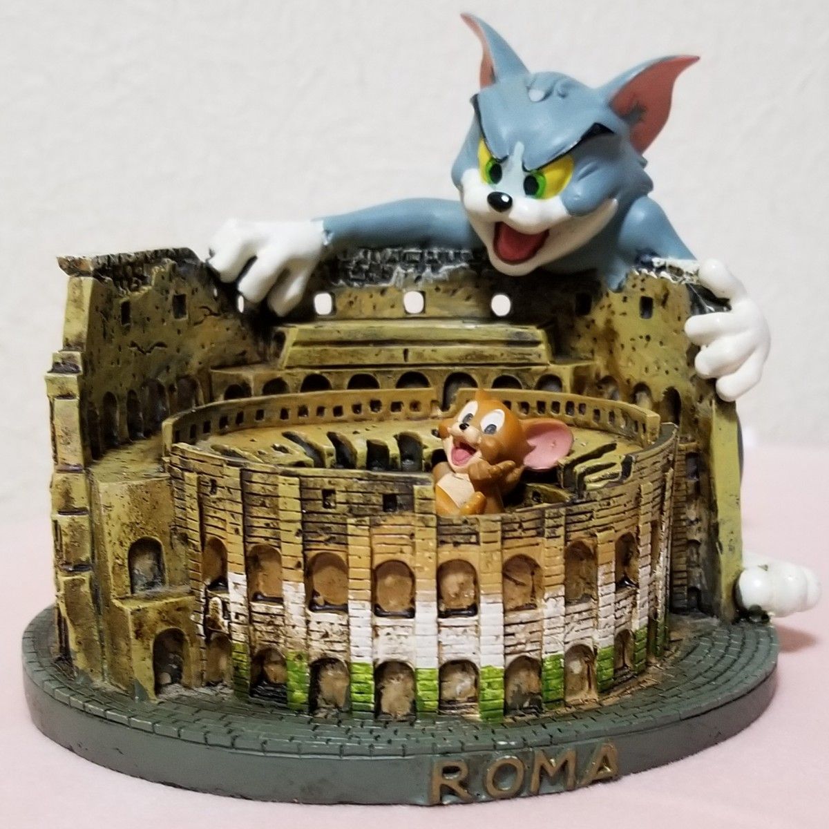 ワーナーブラザーズ 100周年 トムとジェリー フィギュア シークレット