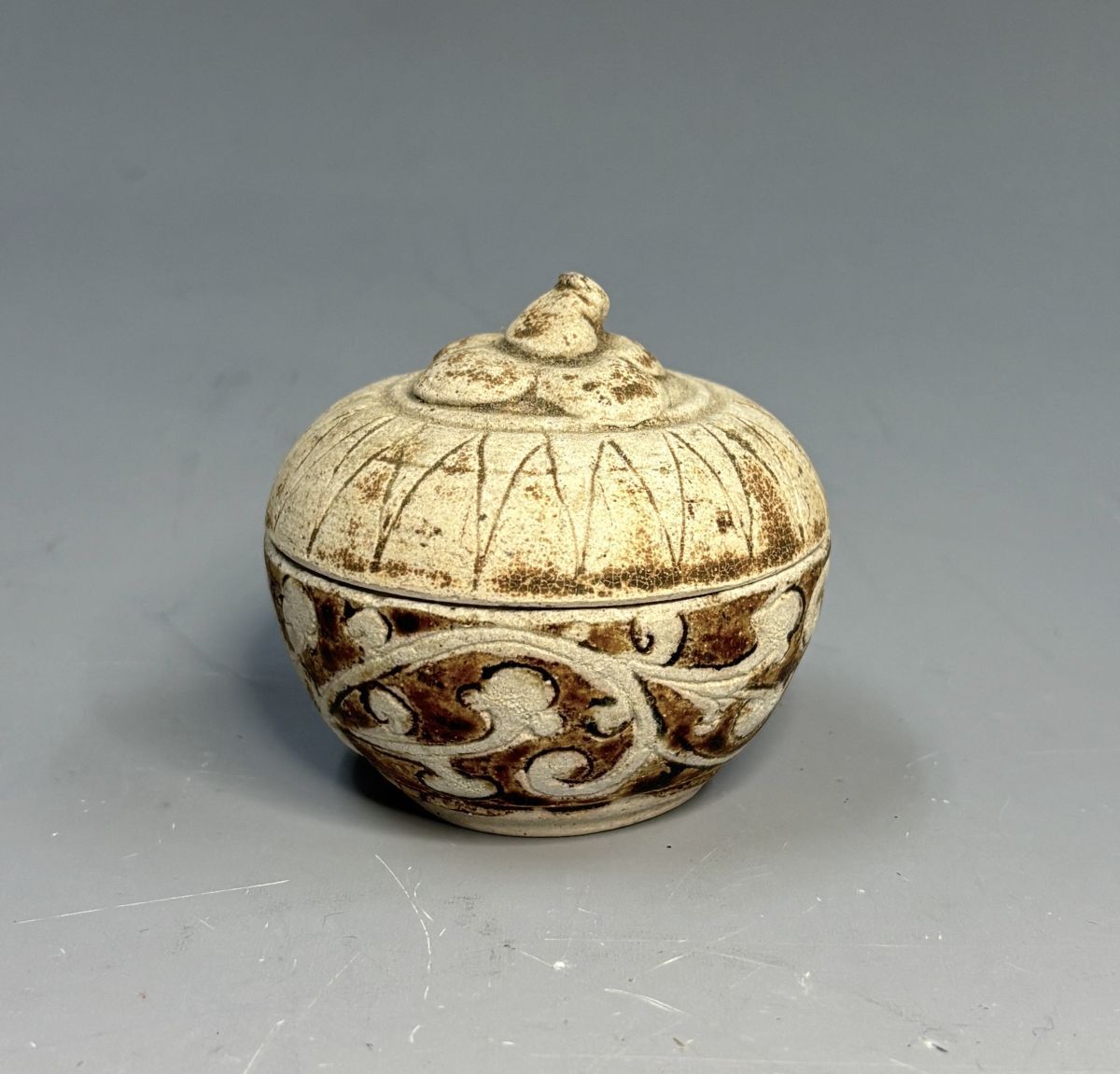 Yahoo!オークション -「茶道具 香合 宋胡録」の落札相場・落札価格