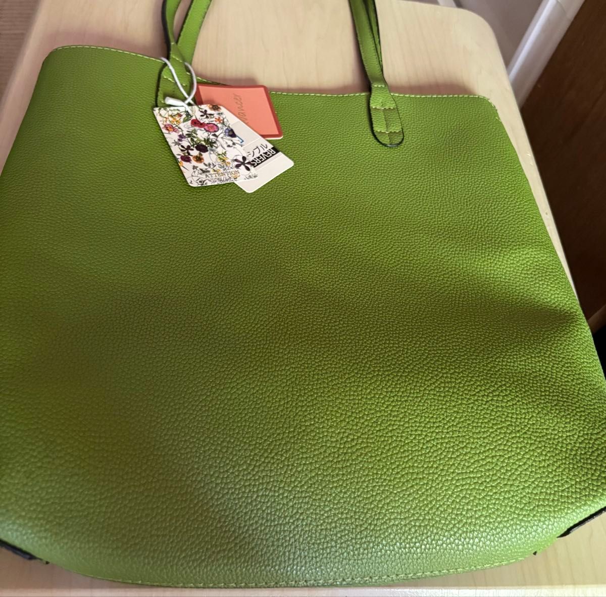 JENNIE 写真展 トートバッグ グリーン ジェニ BLACKPINK｜Yahoo!フリマ