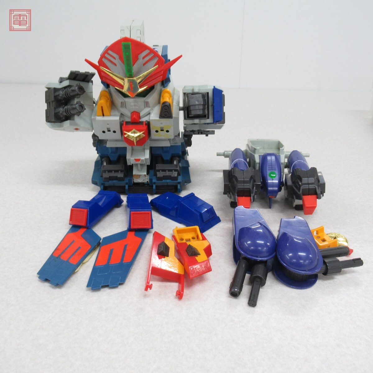 p*e様 元祖SDガンダム ジェネラルガンダム ジャンク品 モーター動作OK