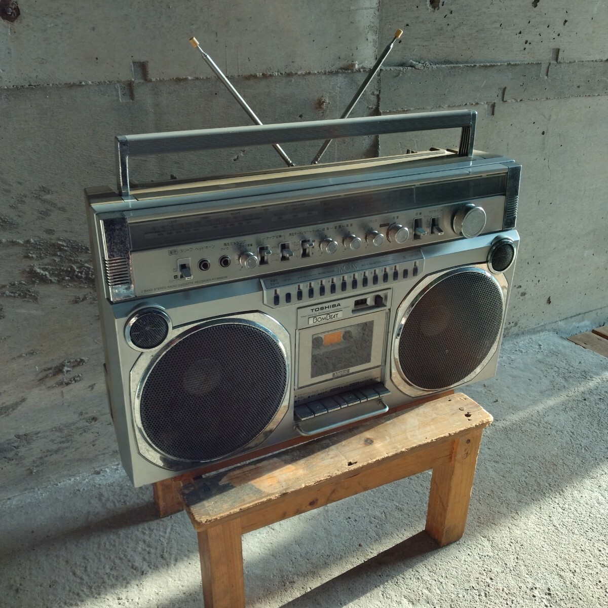 TOSHIBA RT-9990SM ラジオ・カセットプレーヤー TOSHIBA 東芝 RT