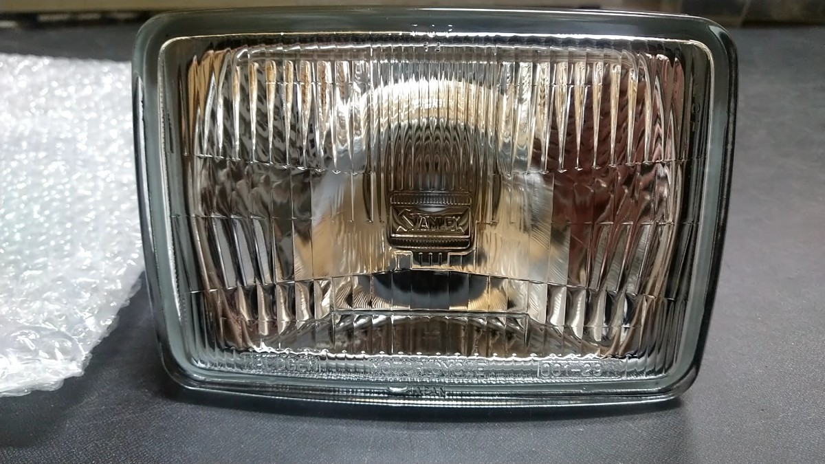 Yahoo!オークション -「cbr400f」(ヘッドライト) (純正品)の落札相場