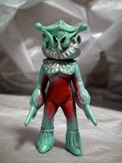 Yahoo!オークション -「ウルトラマンレオ タカトク」(ソフビ