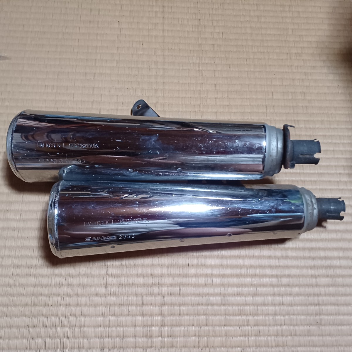 格安 マグナ 250 純正 マフラー 希少な後期車両より取り外し品 入手