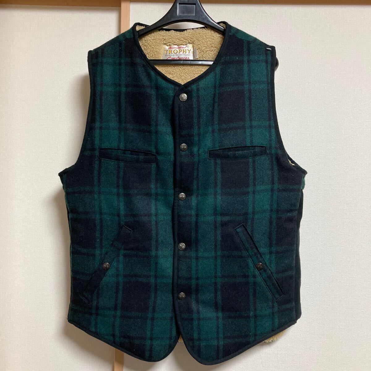 Yahoo!オークション -「trophy clothing ベスト」(ファッション) の