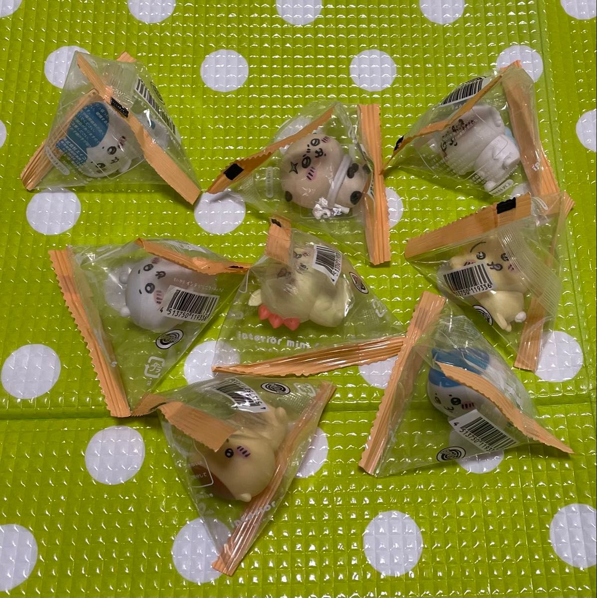 ちいかわ ハチワレ うさぎ 九谷焼 豆皿 ちいかわお台場商店 ちいかわ