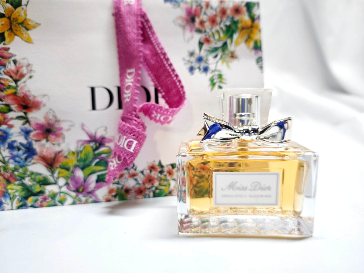 新品ミスディオール ブルーミングブーケ 50mlショッパー付 誕生日