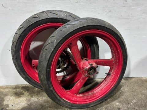 2026年最新】Yahoo!オークション -tzr250 3xv ホイール(パーツ)の中古