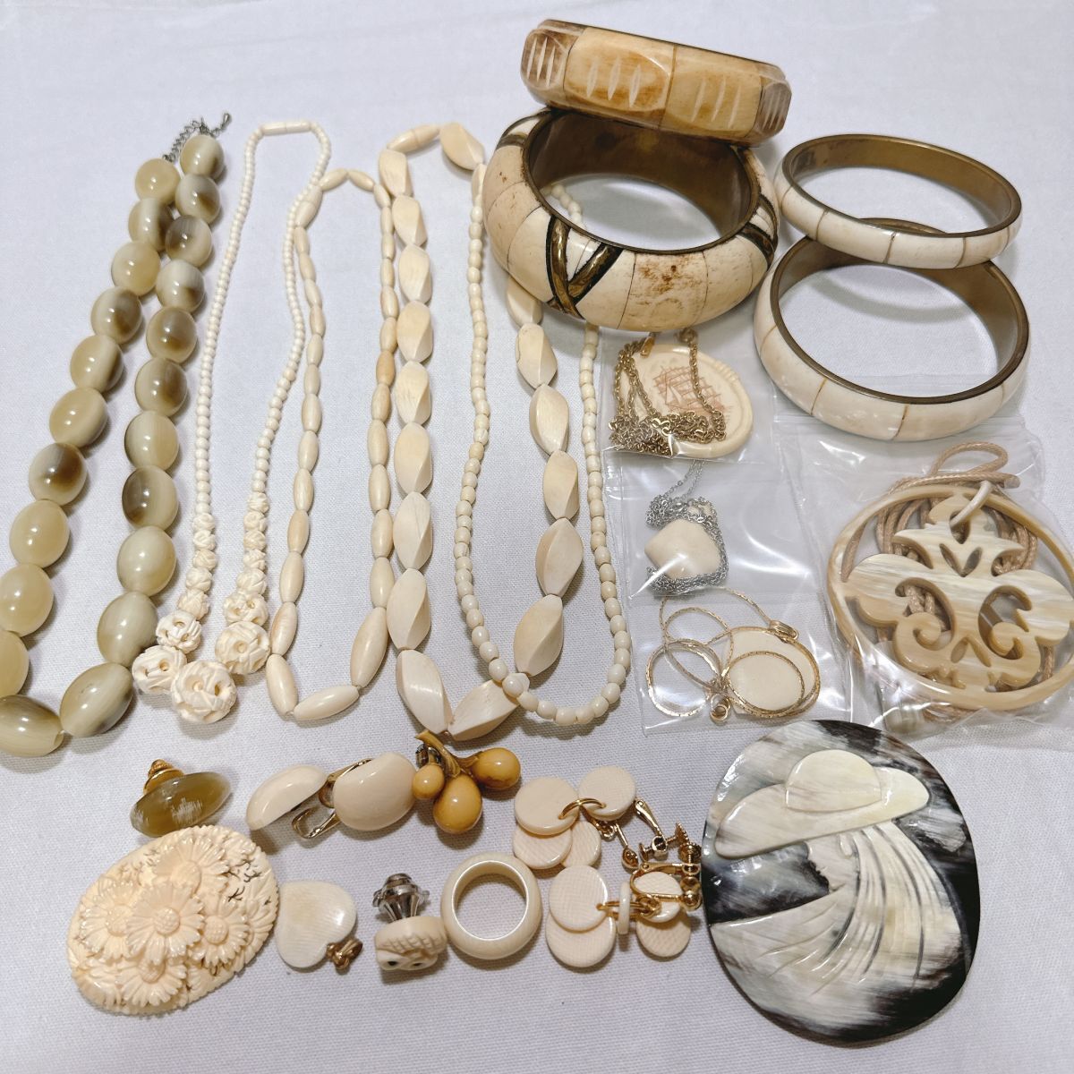 象牙調 象牙風 アクセサリー 約540g 大量 おまとめ ジュエリー