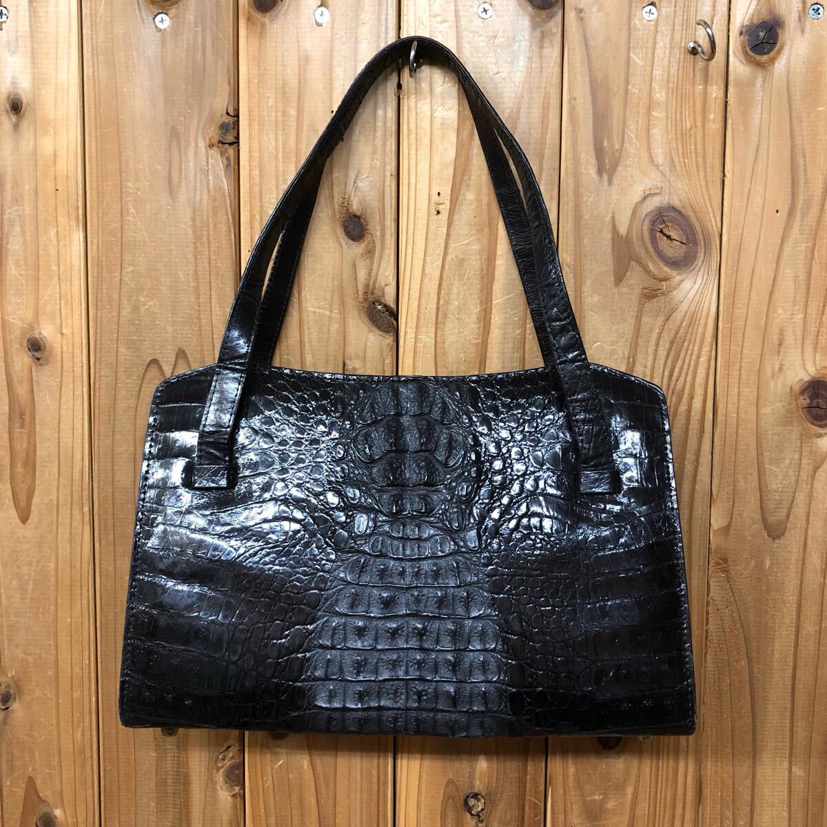 GENUINE CROCODILE SKIN バッグの値段と価格推移は？｜8件の売買データ