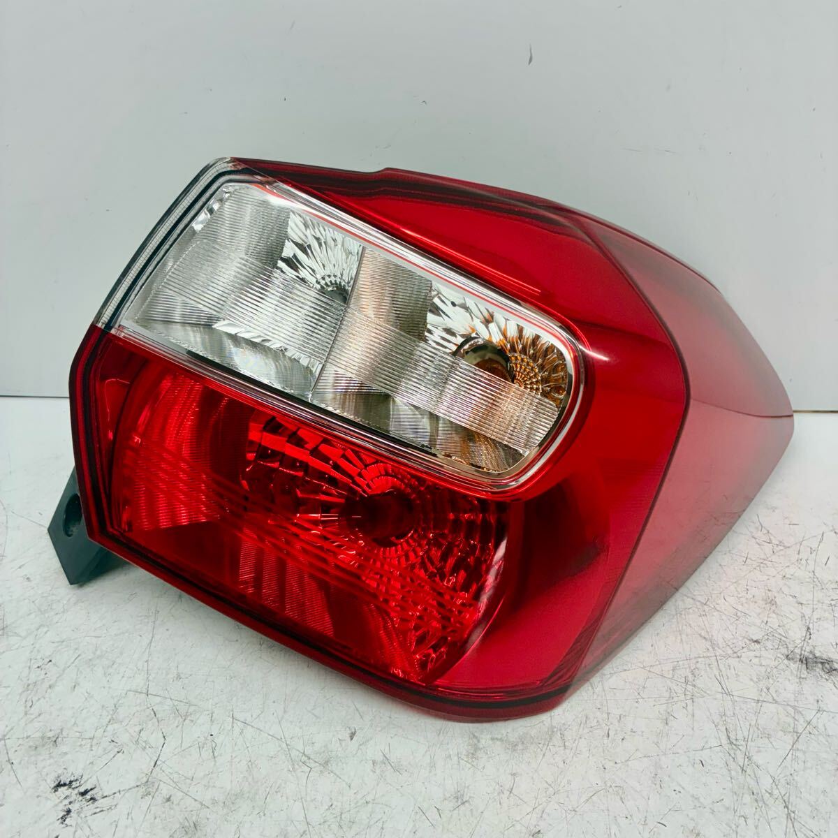 Yahoo!オークション -「スバルr2」(テールライト) (スバル用)の落札