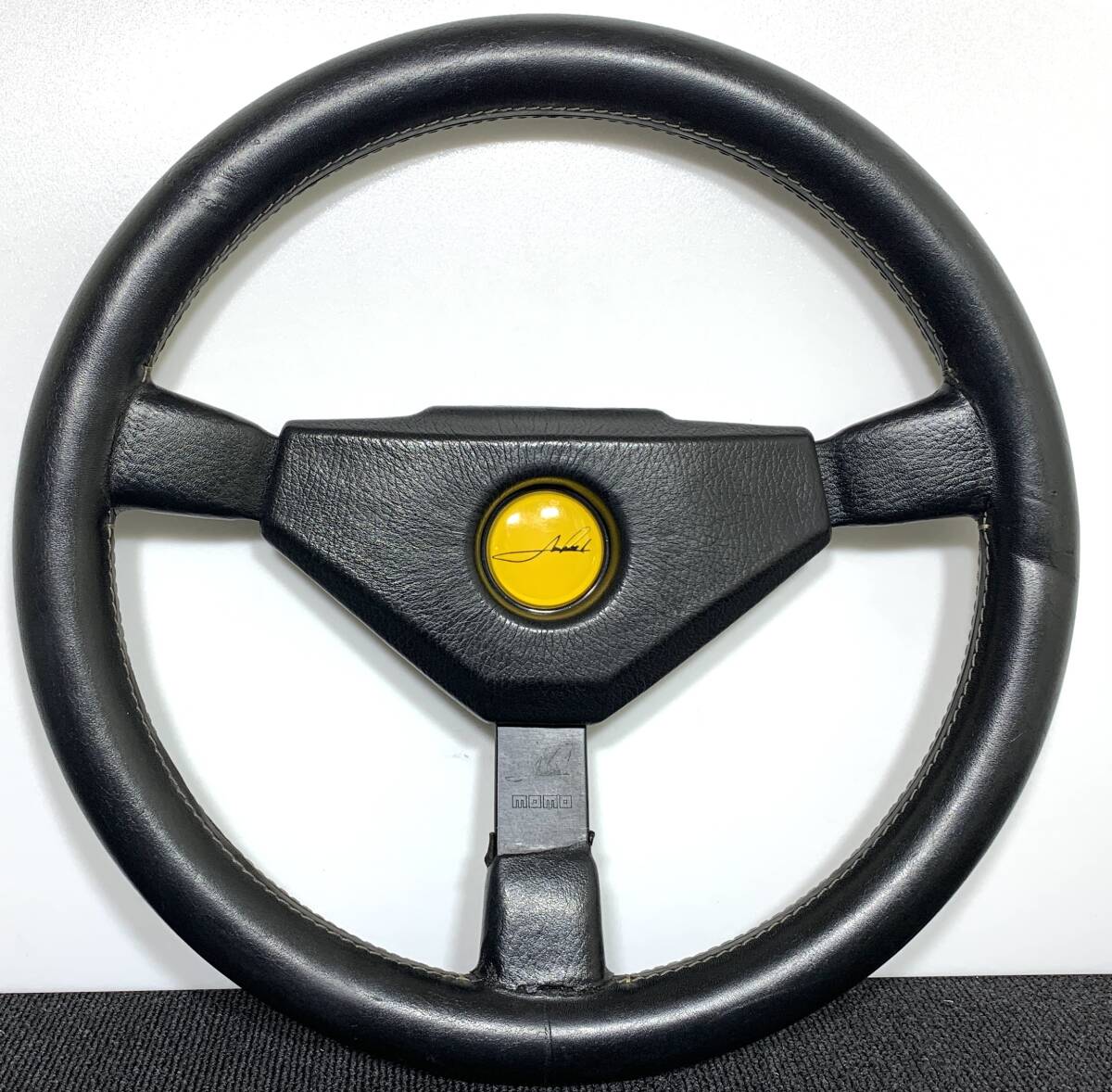 Yahoo!オークション -「momo アンドレッティ」の落札相場・落札価格