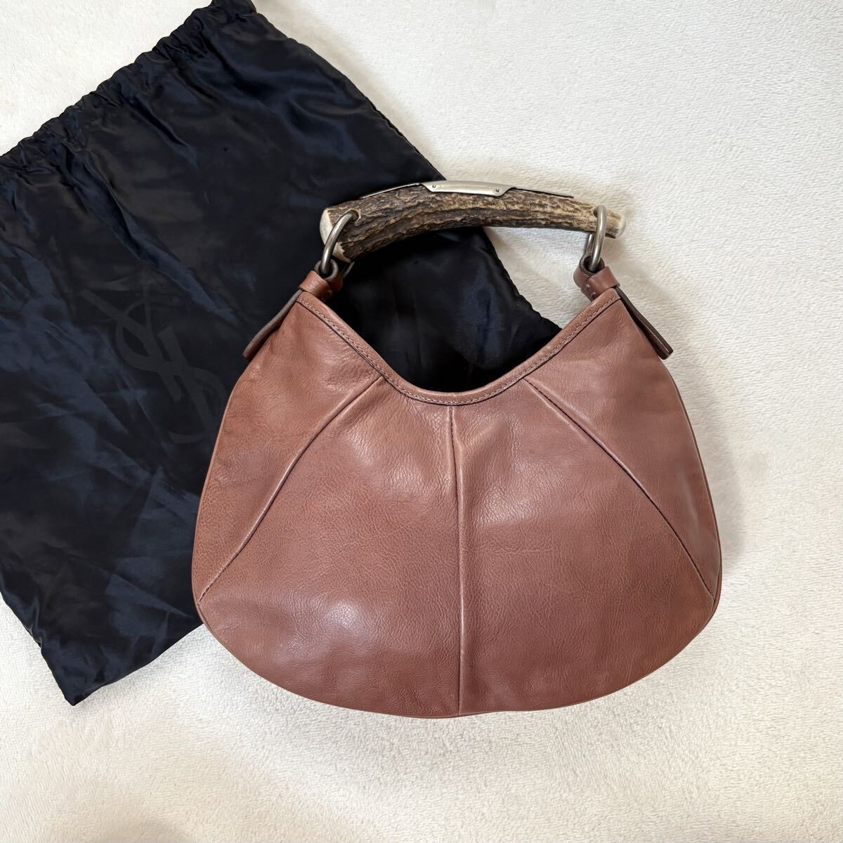 Yahoo!オークション -「イヴサンローラン モンバサ」の落札相場・落札価格