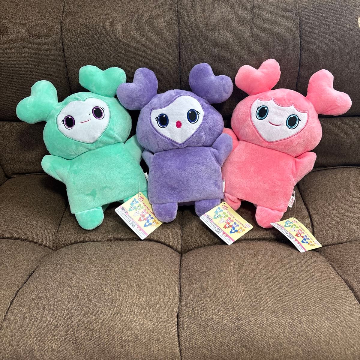 モモ TWICE LOVELYS GiGO限定 ぬいぐるみスリッパ MOVELY モブリー