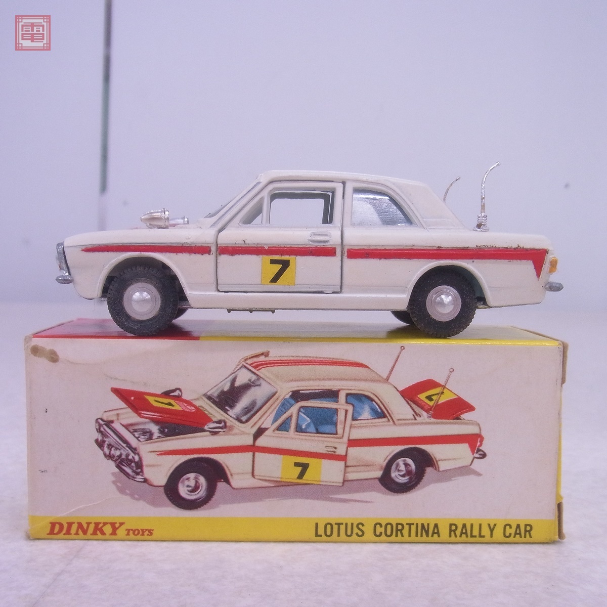 Yahoo!オークション -「(コルティナ cortina)」(ディンキー) (自動車