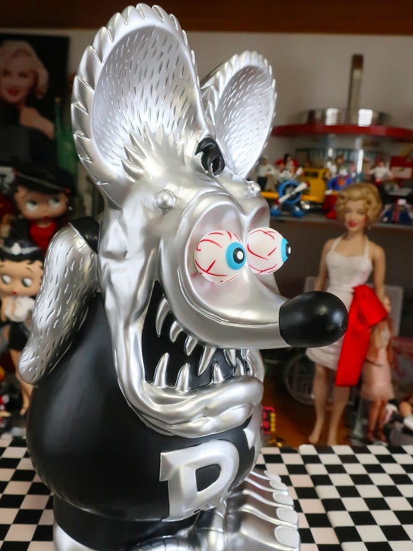 Yahoo!オークション -「ラットフィンク フィギュア レア」の落札相場