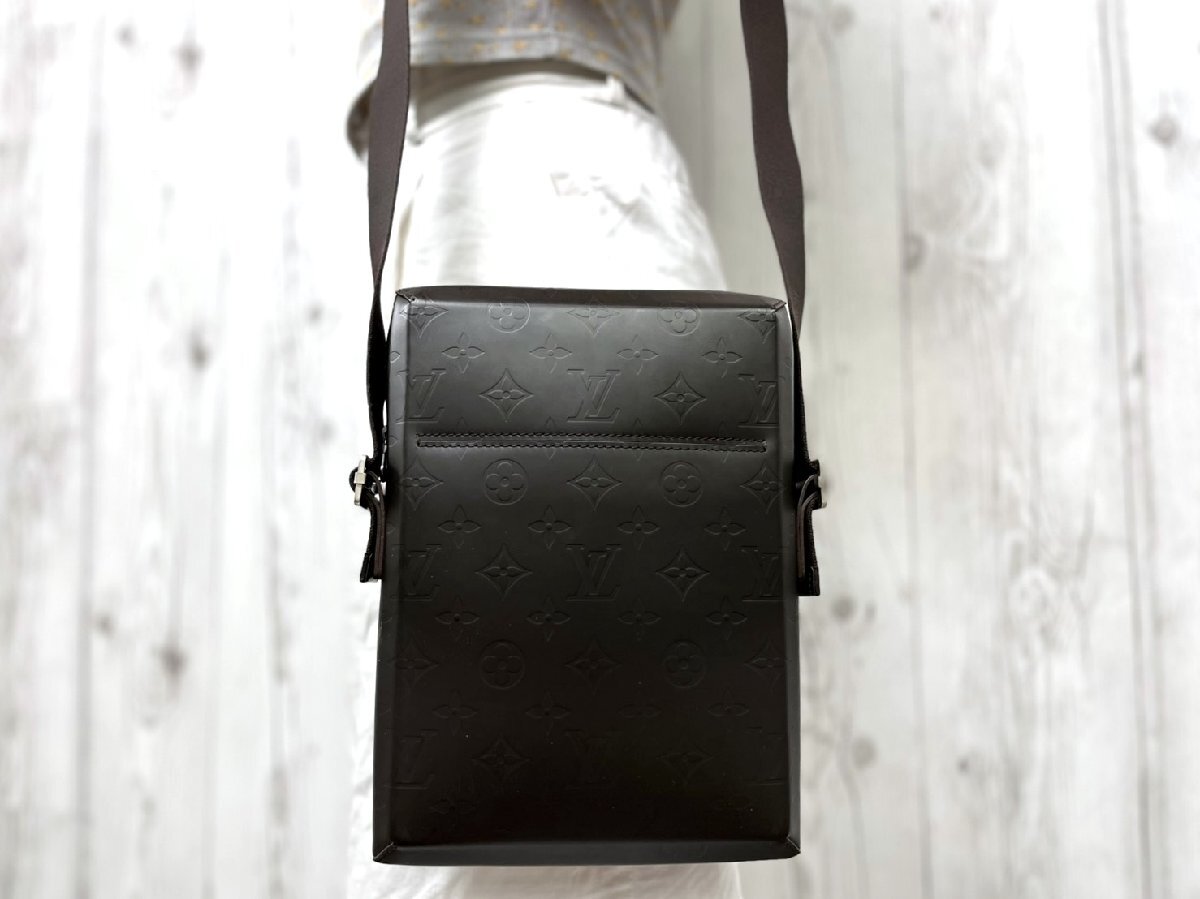 Yahoo!オークション -「ルイヴィトン グラセ ボビー」の落札相場・落札価格