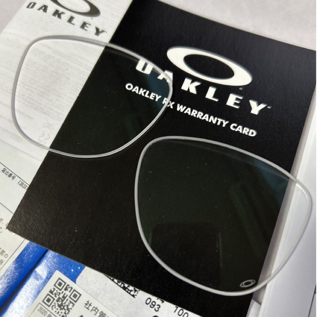 ゴルフ コンペ景品余り OAKLEY フロッグスキン OX8137A-01 オークリー