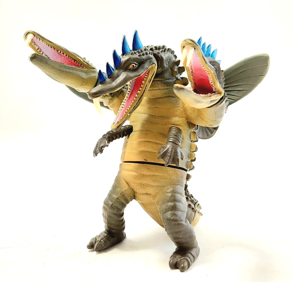 Yahoo!オークション -「三つ首竜」(フィギュア) の落札相場・落札価格