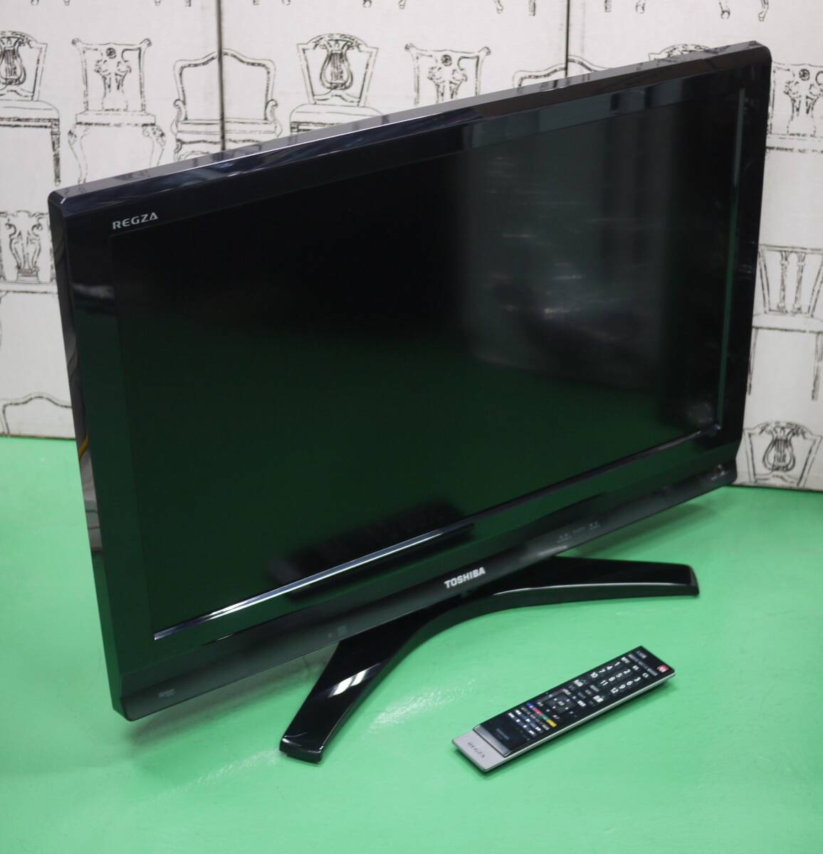 東芝 REGZA 32R9000 [32インチ] オークション比較 - 価格.com