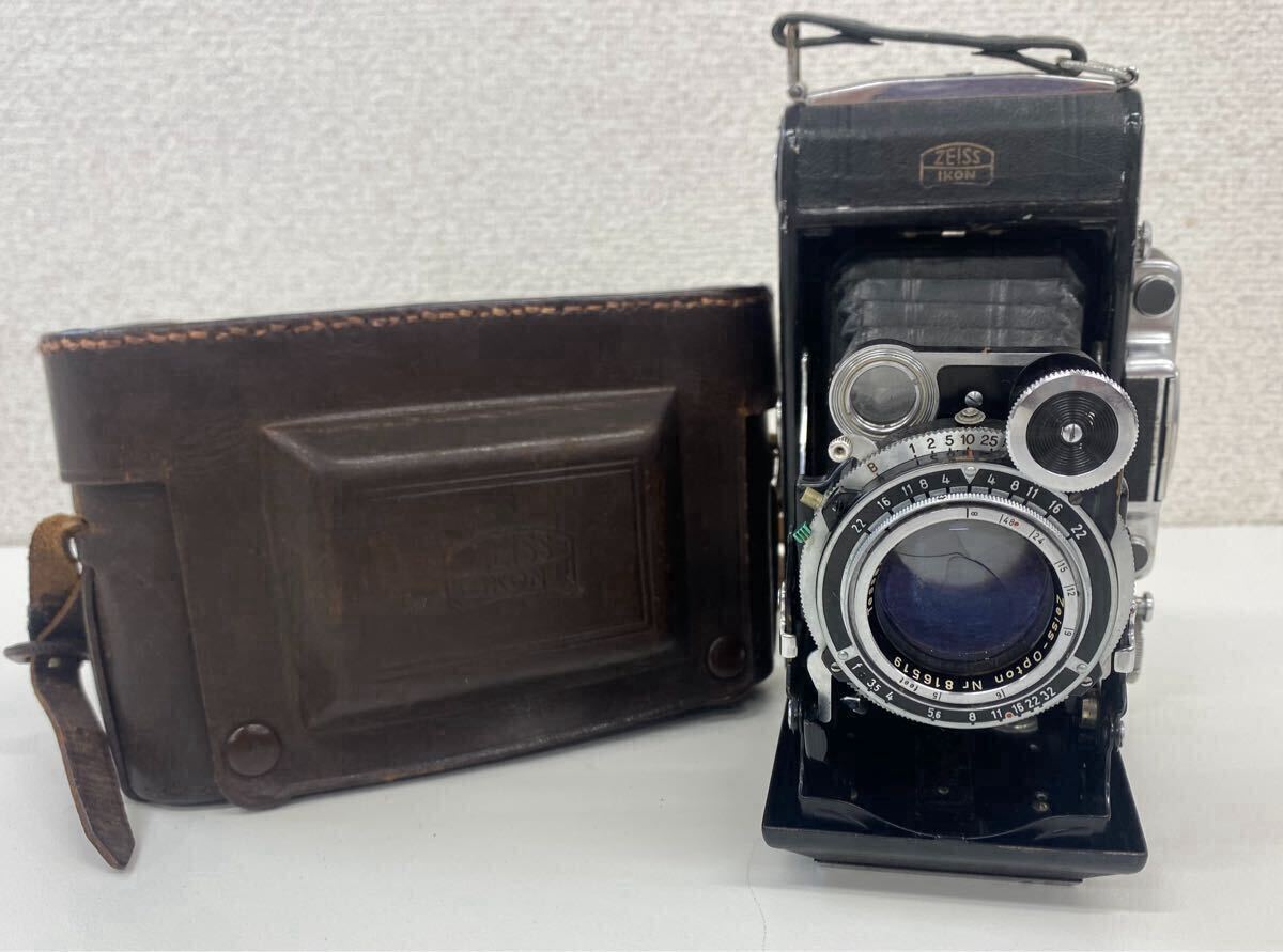 スーパーセミイコンタ(ツァイスイコン社} 純正革製カメラケース有り