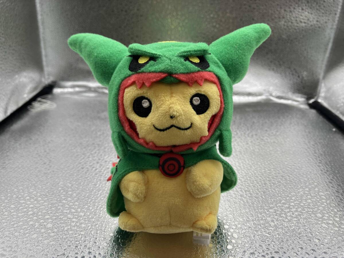 Yahoo!オークション -「ピカチュウ ポンチョ ぬいぐるみ」の落札相場