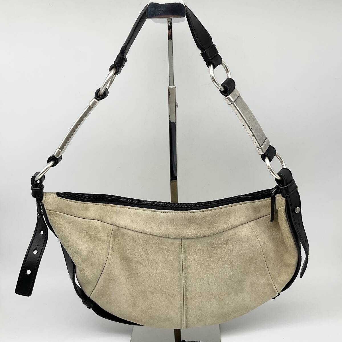 Yahoo!オークション -「イヴサンローラン モンバサ」の落札相場・落札価格