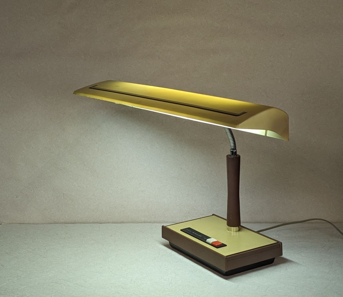 Yahoo!オークション -「レトロ 三洋電機」(デスクライト) (卓上