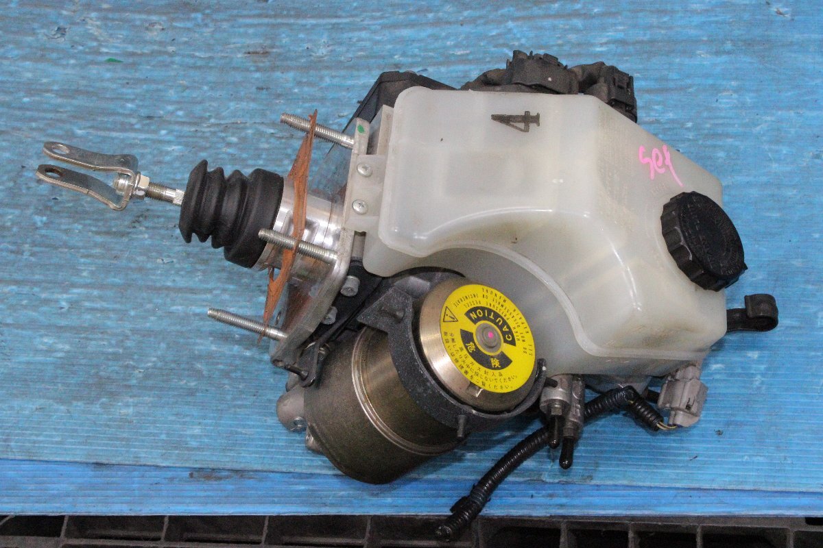 Yahoo!オークション -「アリスト ブレーキブースター」の落札相場