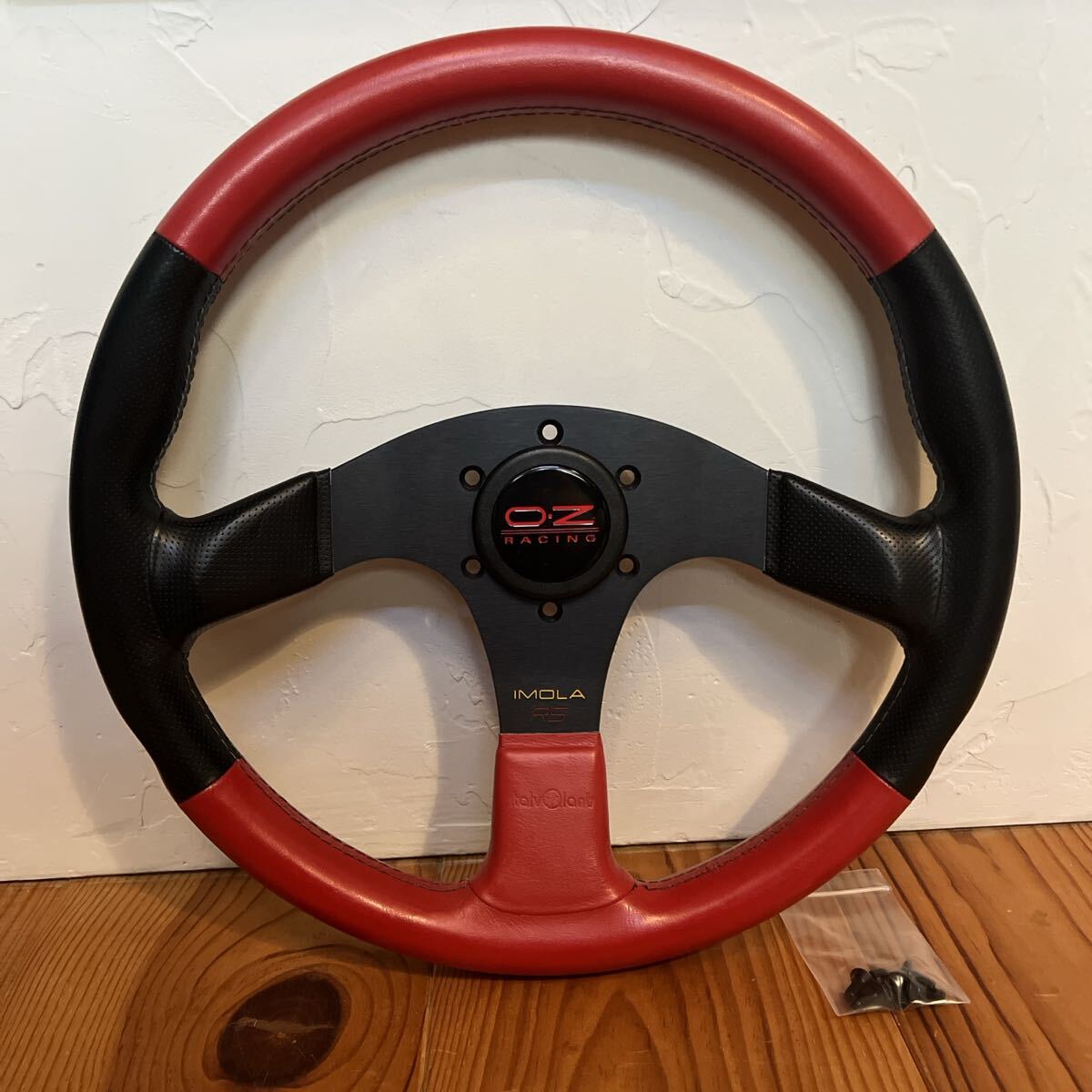 Yahoo!オークション -「oz racing」(ステアリング) (パーツ)の落札相場