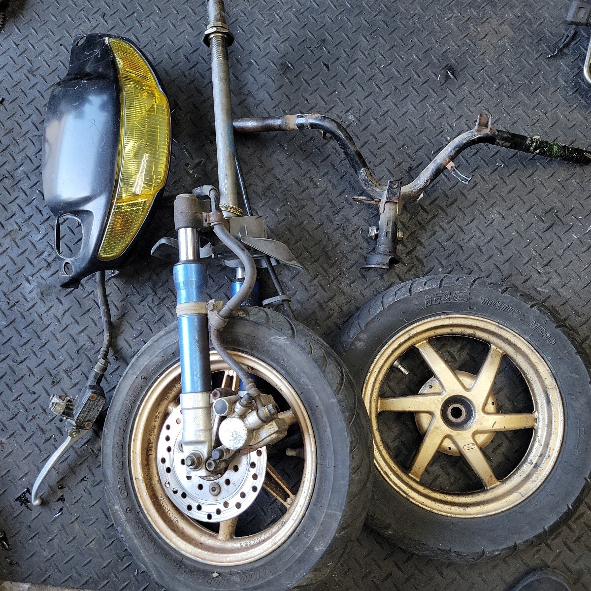 Yahoo!オークション -「ライブディオ zx 足回り」の落札相場・落札価格