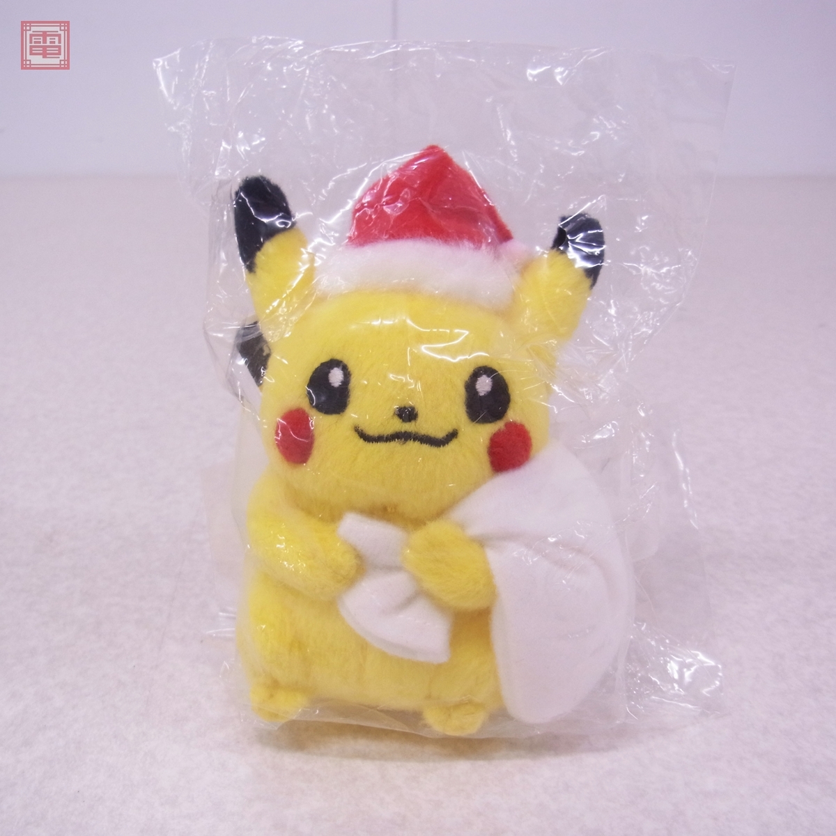 Yahoo!オークション -「ポケモンセンター ピカチュウ サンタ」の落札