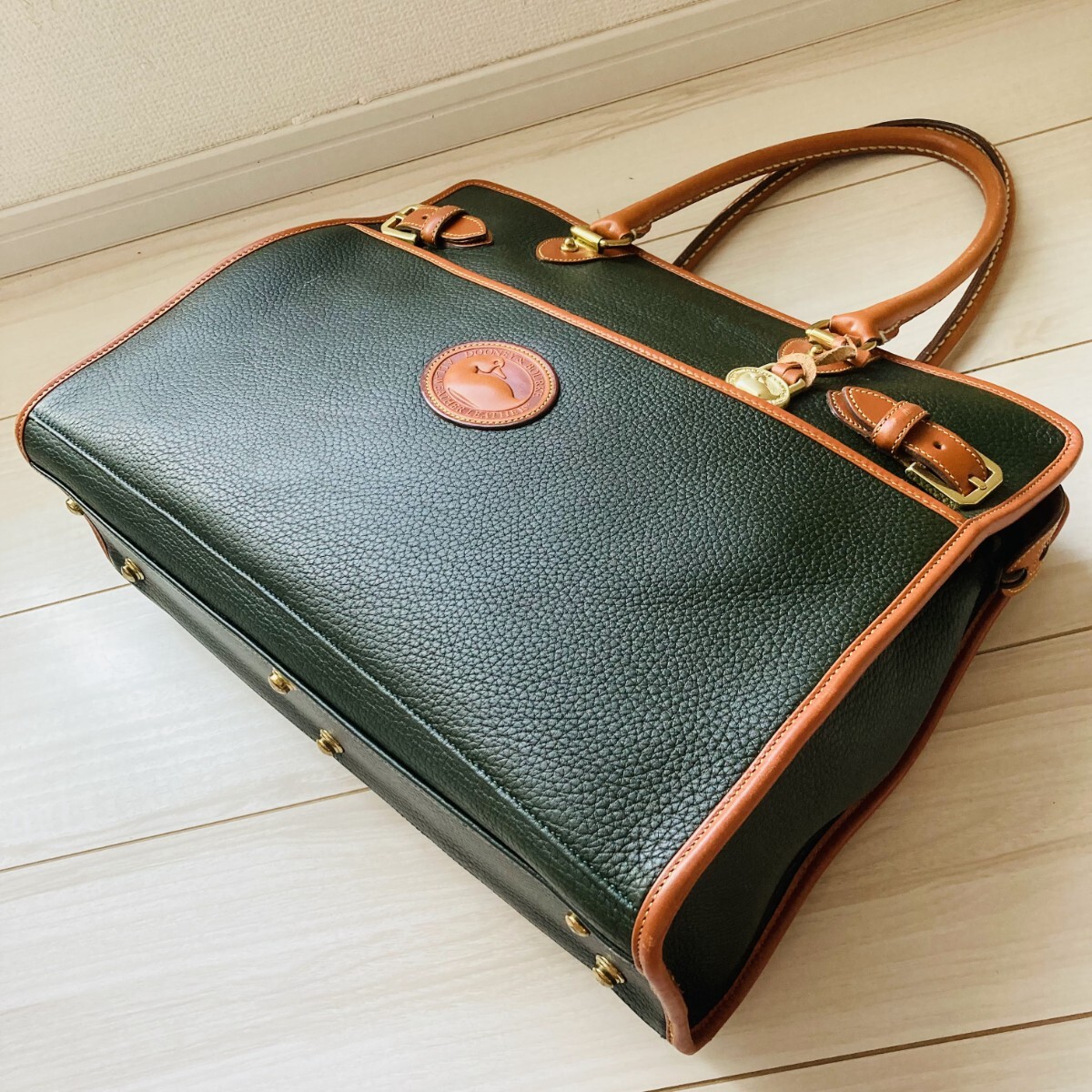 Yahoo!オークション -「dooney bourke」(メンズバッグ) の落札相場