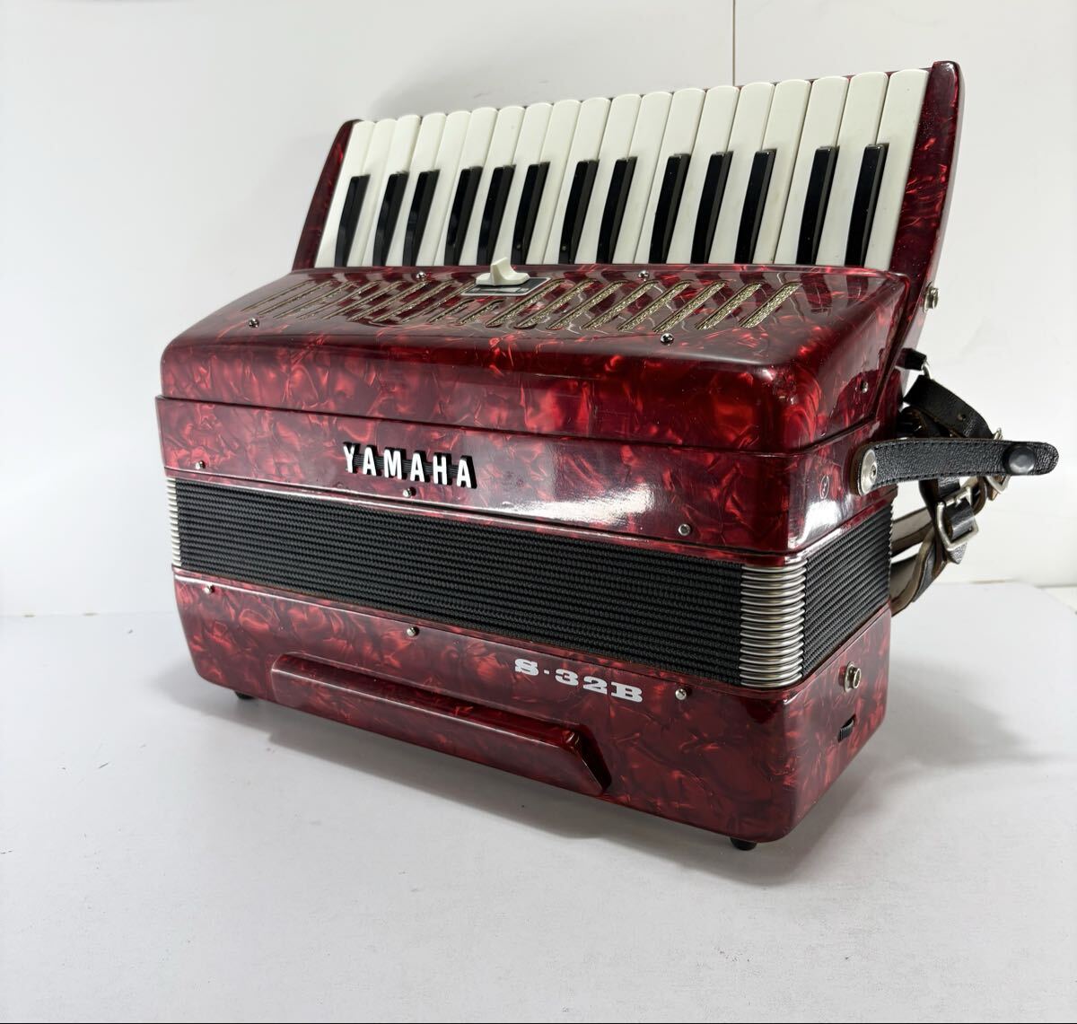 Yahoo!オークション -「s32」(アコーディオン) (鍵盤楽器)の落札相場