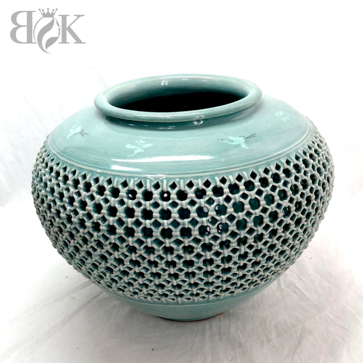 Yahoo!オークション -「青磁 花瓶 透かし」(陶芸) (工芸品)の落札相場