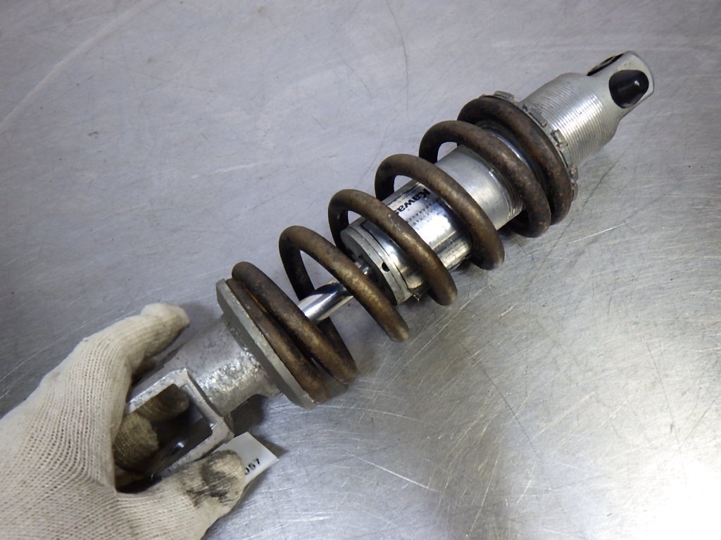 Yahoo!オークション -「zxr250」(リア) (カワサキ用)の落札相場・落札価格