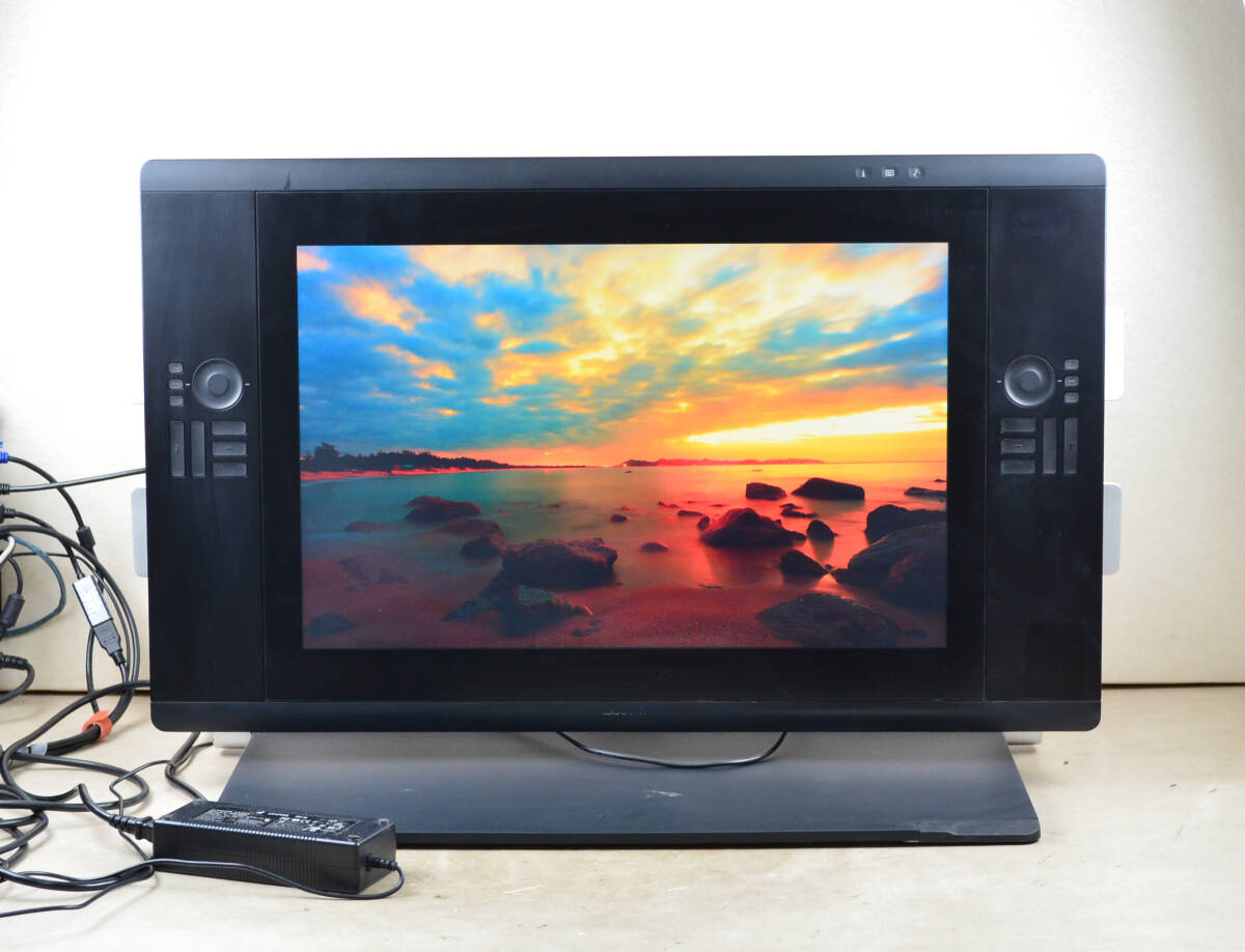 Yahoo!オークション -「cintiq 24hd dtk-2400」の落札相場・落札価格